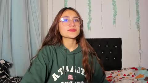 Snapshot of liah_star chatting on May 2026 03:59:02 AM Liah online show from May 2026 03:59:02 AM