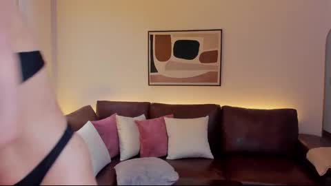 Liah online show from October 2025 01:27:01 AM