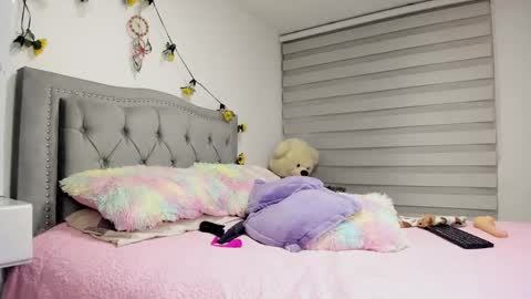 Lia  online show from March 2025 05:38:02 AM