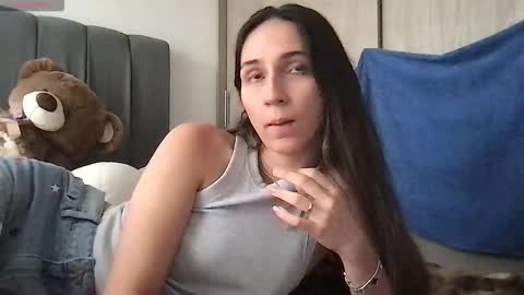 Snapshot of liahrommie chatting on February 2026 09:20:02 PM Amy online show from February 2026 09:20:02 PM