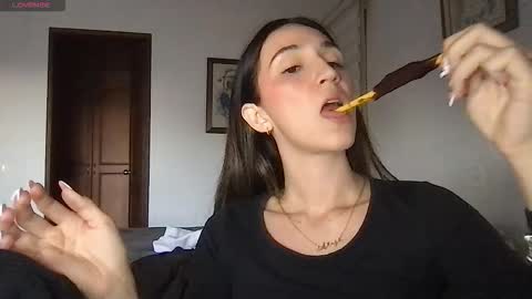 Snapshot of liahrommie chatting on February 2026 10:08:02 PM Amy online show from February 2026 10:08:02 PM