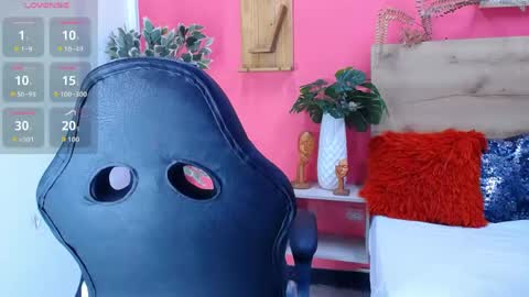 Snapshot of liahspencer chatting on April 2026 07:03:01 PM lia online show from April 2026 07:03:01 PM