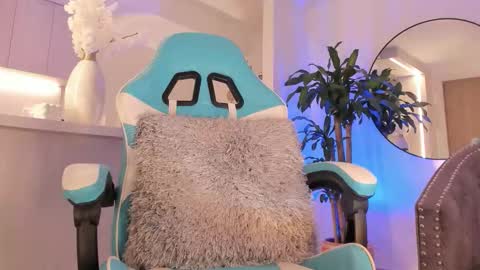 Liam online show from March 2026 05:08:02 AM