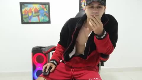 Andres online show from October 2025 09:35:02 PM