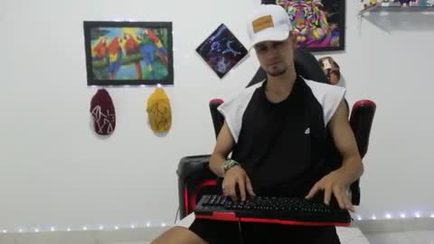 Andres online show from November 2025 10:43:01 PM