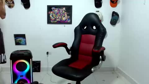 Andres online show from April 2026 10:12:02 PM