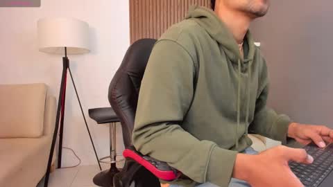 Liam Collins online show from February 2025 11:41:01 AM