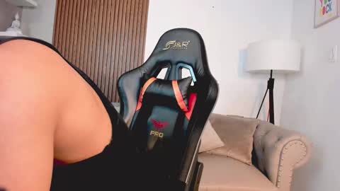 Liam Collins online show from November 2025 11:51:02 AM