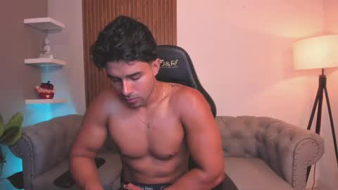 Liam Collins online show from April 2026 12:29:02 PM