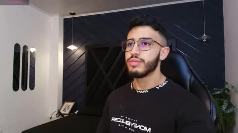 LIAM KLEIN online show from February 2026 11:29:02 AM