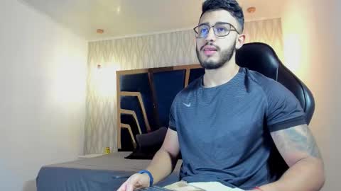 LIAM KLEIN online show from March 2026 11:15:02 AM