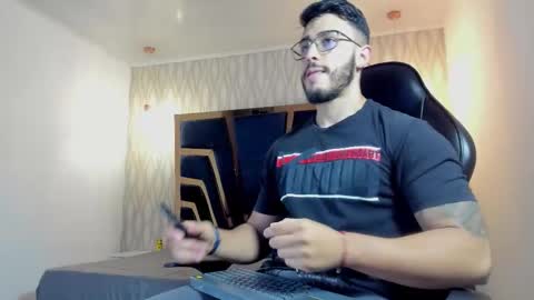 LIAM KLEIN online show from March 2026 11:15:02 AM