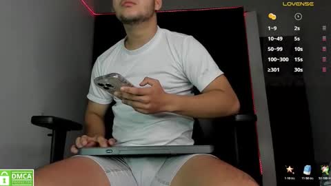 Liam online show from December 2025 04:10:02 AM