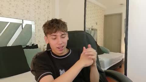 Liam Noxx online show from January 2026 06:46:02 PM