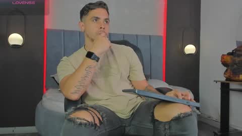 Liam online show from March 2026 08:32:01 PM