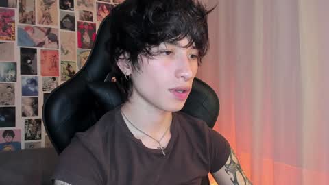 Snapshot of liamelf chatting on December 2024 06:02:02 AM Liam online show from December 2024 06:02:02 AM