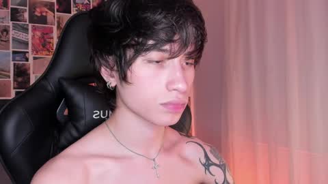 Snapshot of liamelf chatting on December 2024 10:12:02 AM Liam online show from December 2024 10:12:02 AM