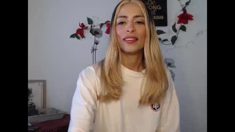 Lia Miller online show from December 2024 12:45:02 PM