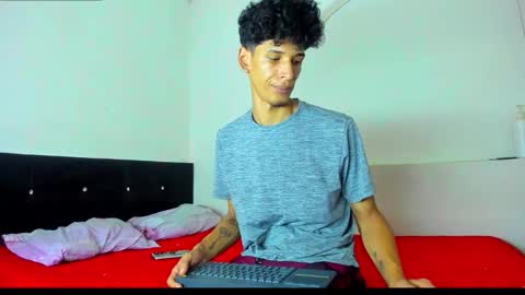 Snapshot of liammendoza98 chatting on February 2026 02:51:01 AM LIAM KAI online show from February 2026 02:51:01 AM