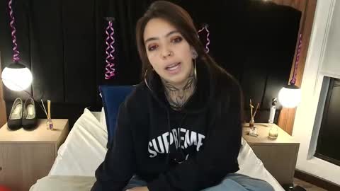 L I A M O N R O E online show from March 2026 12:00:02 PM