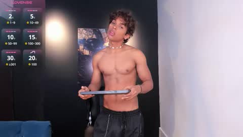 Snapshot of liamvibes212 chatting on February 2026 01:27:01 PM liamvibes212 online show from February 2026 01:27:01 PM