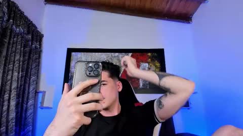 liamwyatt_ online show from November 2025 03:05:01 AM