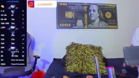 Snapshot of lian_23_ chatting on December 2024 01:51:01 PM    online show from December 2024 01:51:01 PM