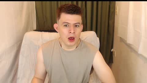 lian_eathan online show from November 2025 05:37:01 PM