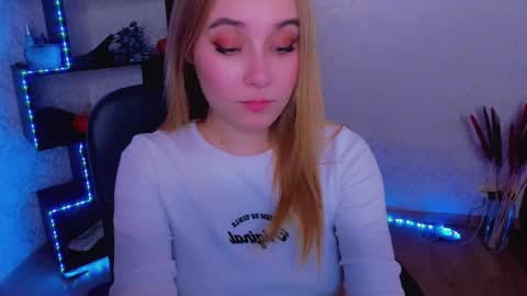 Liana online show from December 2024 05:47:02 PM