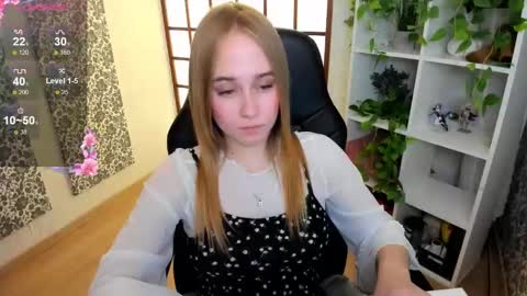 Liana online show from February 2025 03:59:01 AM