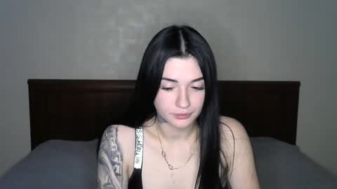 liana_diva online show from February 2025 10:44:02 PM