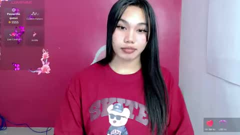 Snapshot of liane_mei chatting on April 2026 09:33:02 AM Liane online show from April 2026 09:33:02 AM