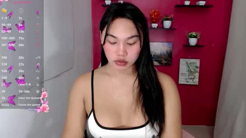Snapshot of liane_mei chatting on April 2026 03:04:02 AM Liane online show from April 2026 03:04:02 AM