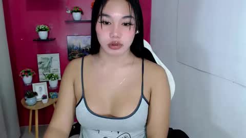 Snapshot of liane_mei chatting on May 2026 12:15:01 AM Liane online show from May 2026 12:15:01 AM