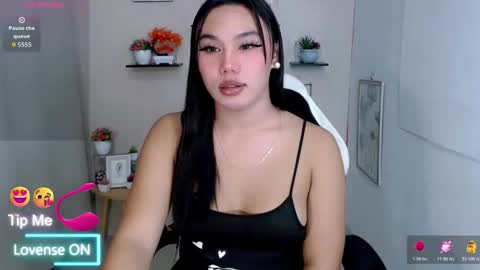 Snapshot of liane_mei chatting on May 2026 05:10:01 PM Liane online show from May 2026 05:10:01 PM