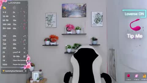 Snapshot of liane_mei chatting on May 2026 10:28:02 PM Liane online show from May 2026 10:28:02 PM