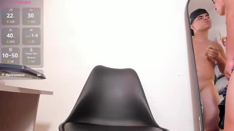 lianfox_ online show from February 2026 12:50:01 PM