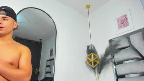 Snapshot of lianfox_ chatting on June 2026 12:20:02 PM lianfox_ online show from June 2026 12:20:02 PM