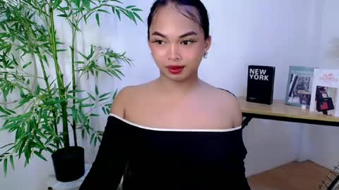 CALL ME LIANNA online show from June 2026 07:39:02 PM