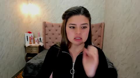 Grace online show from February 2025 08:09:01 PM