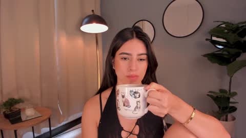 Lia online show from December 2024 01:27:02 PM