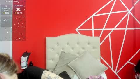 Lia Roberts online show from January 2025 12:05:02 PM