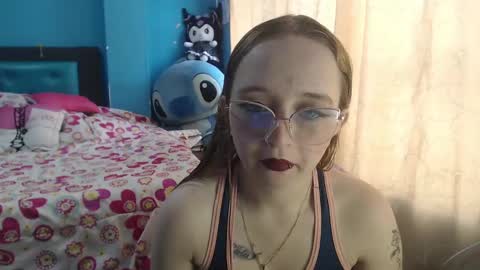 Lia Roberts online show from February 2025 12:02:02 PM