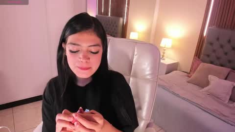 Snapshot of liasalvatore chatting on April 2026 01:15:01 PM liasalvatore online show from April 2026 01:15:01 PM