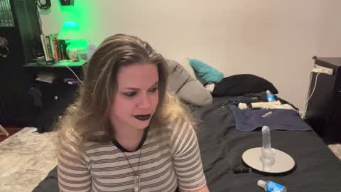 Libby Deetz online show from December 2024 09:55:02 AM