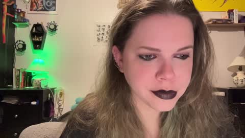 Libby Deetz online show from December 2024 10:03:01 AM