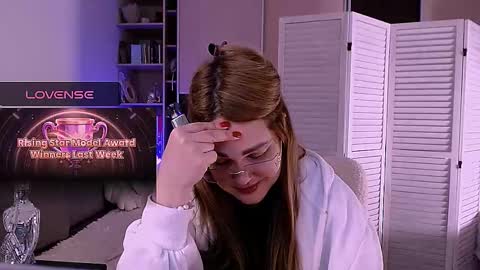 libra_mia online show from January 2026 07:06:02 PM