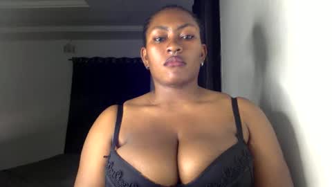 Snapshot of lick_my_pussyyy226651 chatting on May 2026 07:00:02 PM caira online show from May 2026 07:00:02 PM