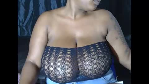 lickabletash98 online show from December 2024 04:04:01 PM