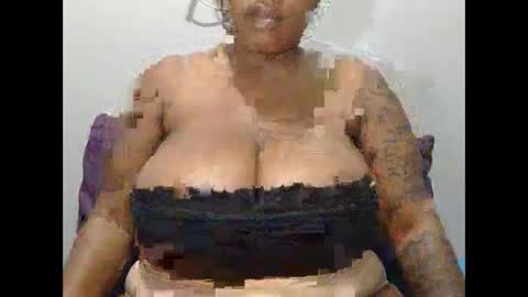 lickabletash98 online show from February 2025 09:00:02 AM